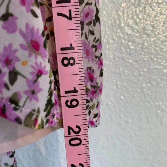 ASTR The Label  Lavender Multi Floral Cami Top (M) - Picture 8 of 8